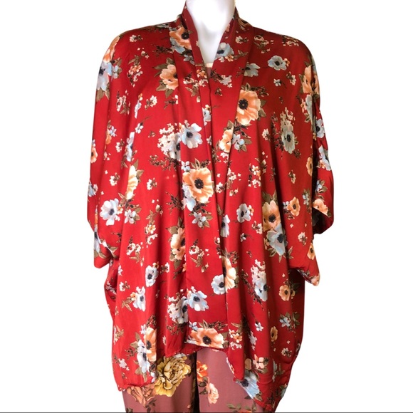Xhilaration Other - Women floral Xhilaration duster sz sm